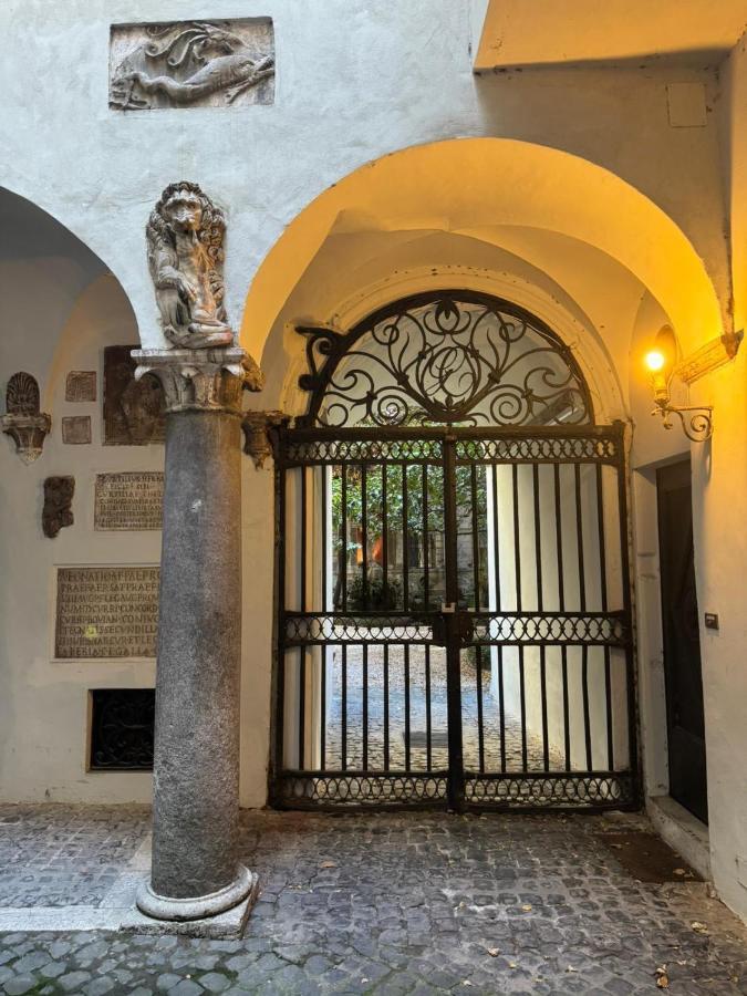 Rome Center, Luxury & History In Via Monserrato Exteriör bild