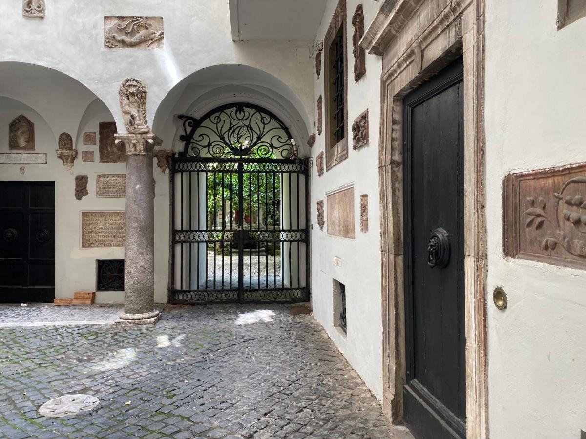 Rome Center, Luxury & History In Via Monserrato Exteriör bild