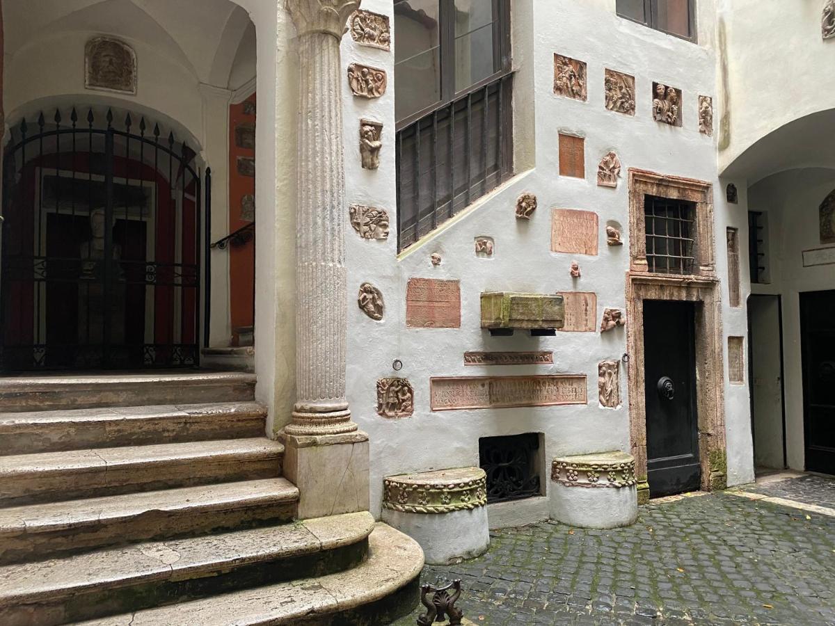 Rome Center, Luxury & History In Via Monserrato Exteriör bild