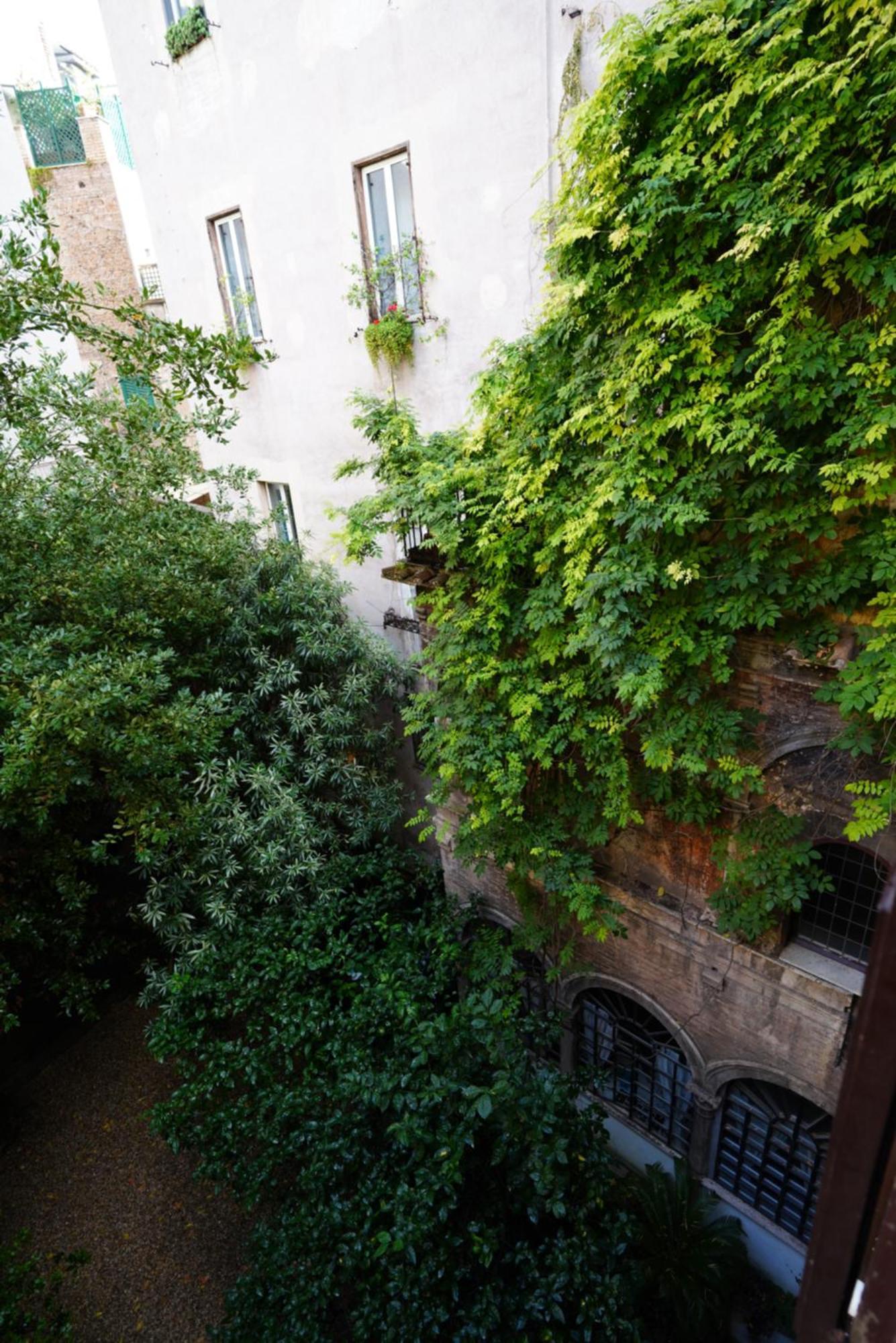 Rome Center, Luxury & History In Via Monserrato Exteriör bild
