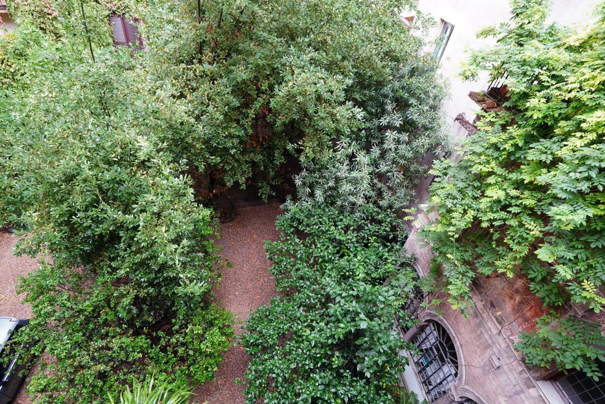 Rome Center, Luxury & History In Via Monserrato Exteriör bild